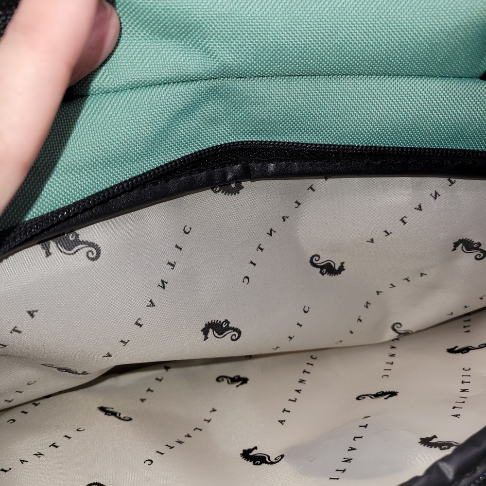 Atlantic Luggage Mint Green Travel Duffel Bag Carry On Seahorse Logo Weekend Bag - Picture 3 of 6